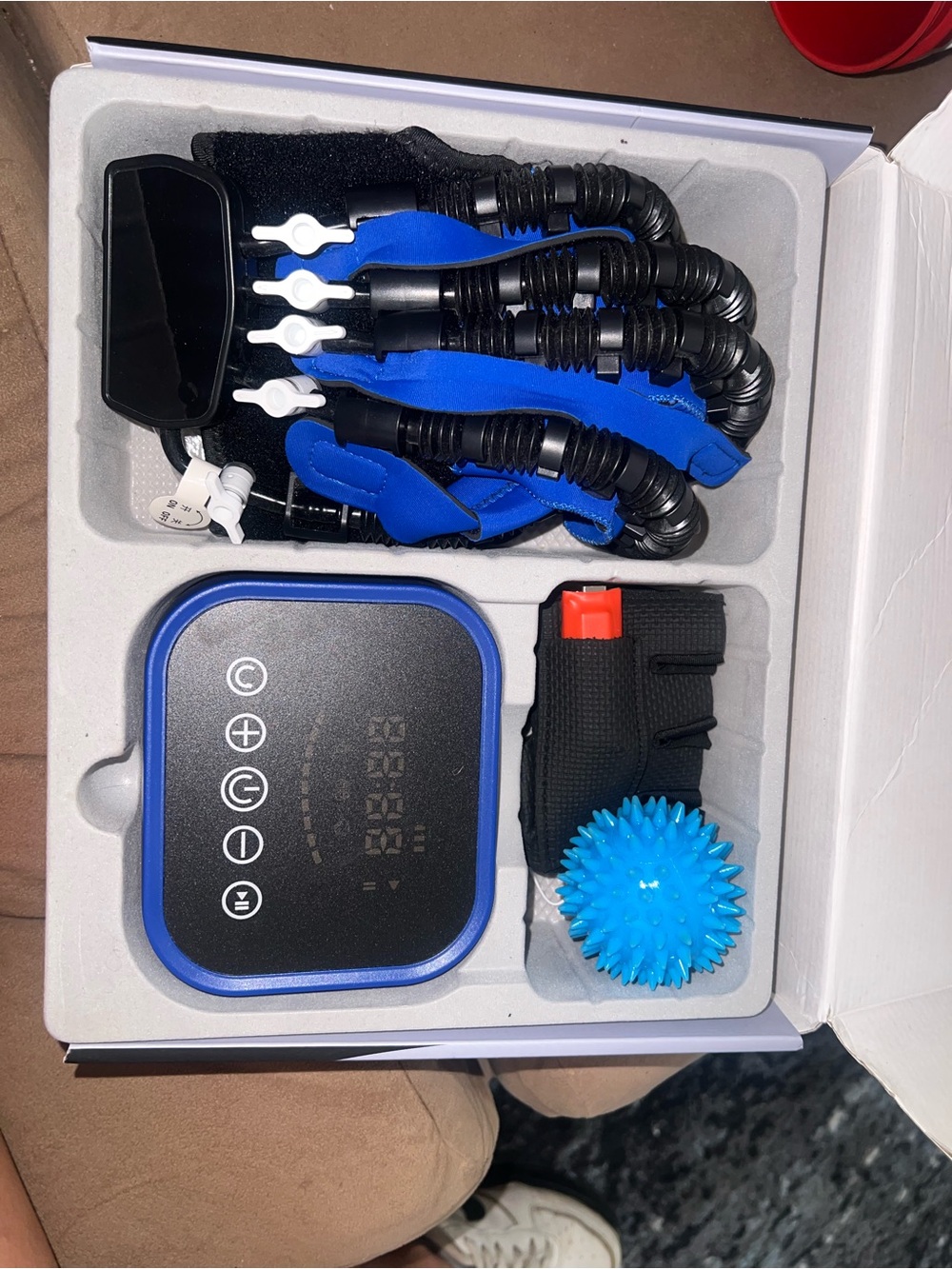 Hand function rehabilitation training device